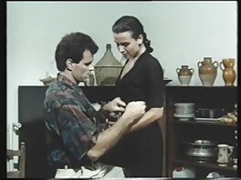 Raquel DeVine, Danny Mountain секс камери в видеоклип Hot Mom Mom на My Friends (Van Wylde)
